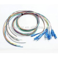 SC / APC 12 Farben Pigtail, 12 Core SC / PC Faser optisches Zopf, 12-Faser 0,9mm 9/125 Single-Mode LC / SC / ST / FC Bunch